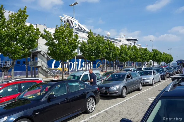 02 Kiel - vor der Autofähre