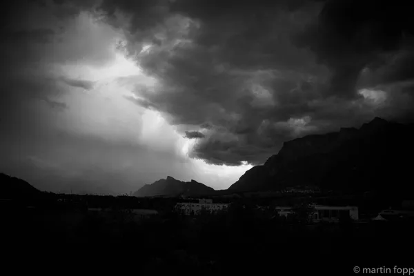 06 Regenstimmung in schwarz-weiss