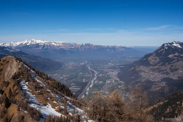 09 Blick ins Rheintal mit Alpstein am Horizont