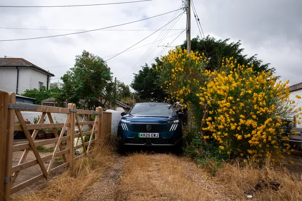 12 elektrisch unterwegs in Südengland