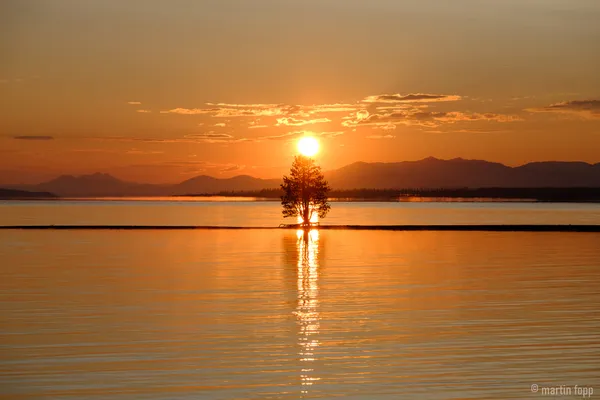 15 Sonnenaufgang am Yellowstone Lake