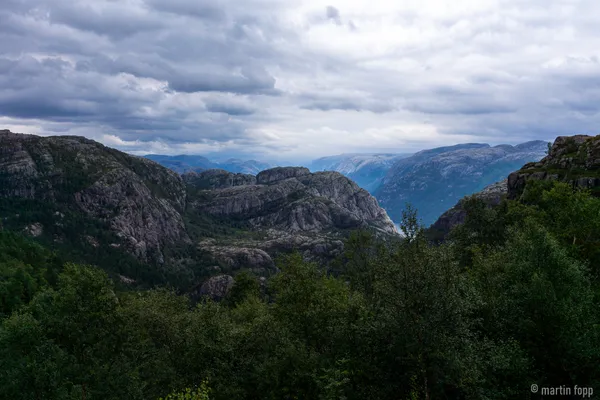30 Preikestolen - Hinweg