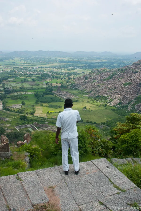 38 Fort Gingee - Blick nach unten