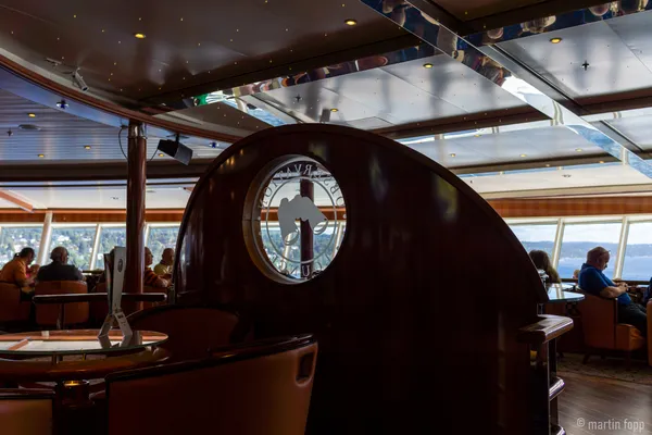 55 Autofähre - Explorer Lounge